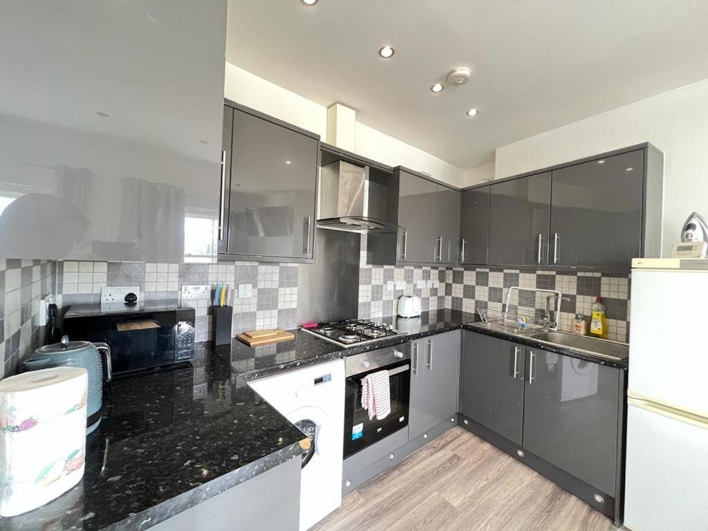 Entire New Flat With View To River Yare, H7 Lejlighed Great Yarmouth Eksteriør billede
