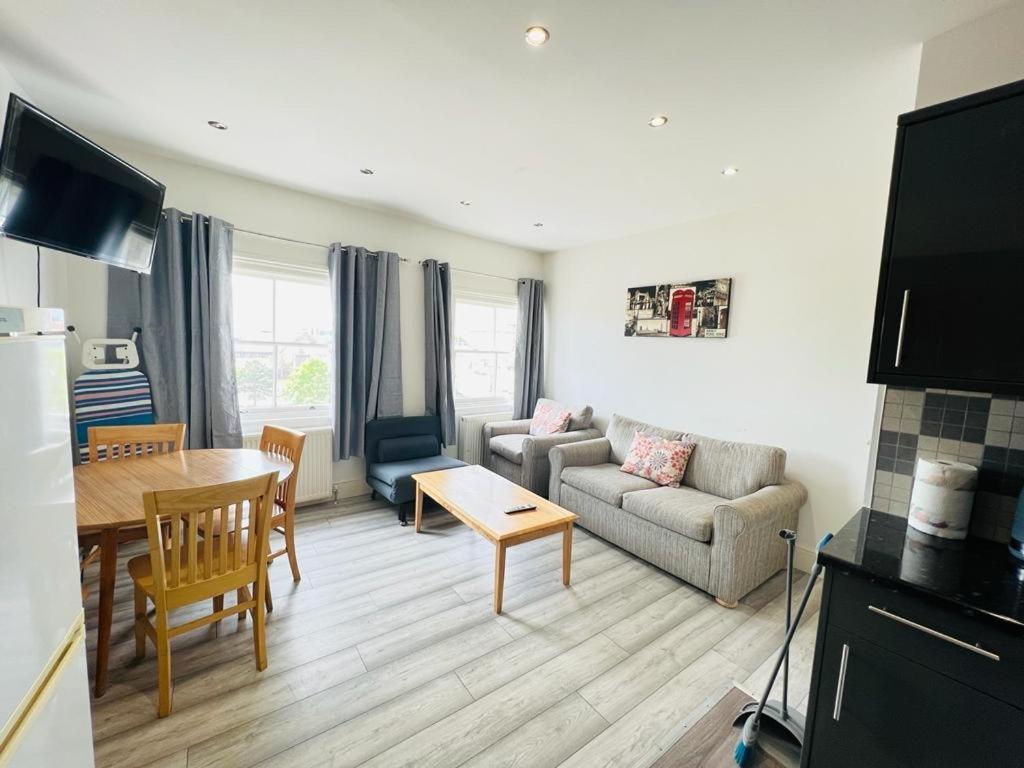 Entire New Flat With View To River Yare, H7 Lejlighed Great Yarmouth Eksteriør billede